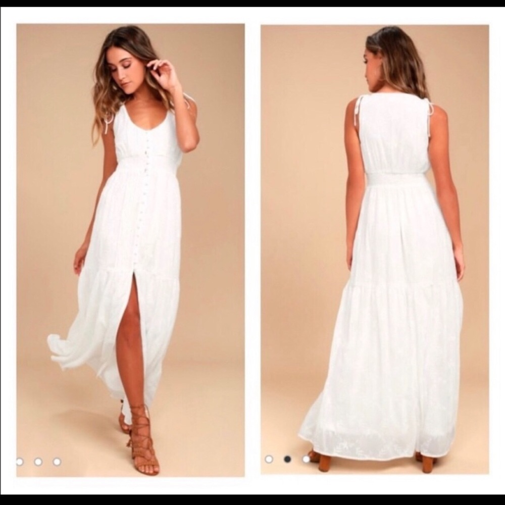 Lulu’s NWT White maxi dress